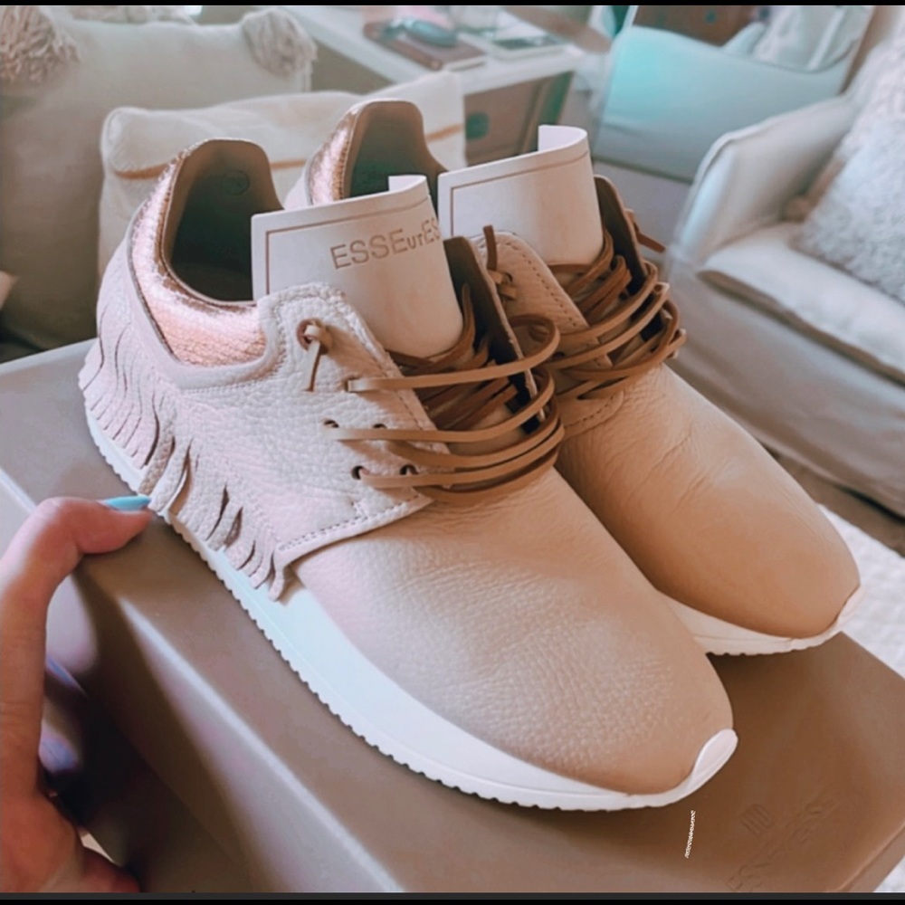Esse ut Esse shoes